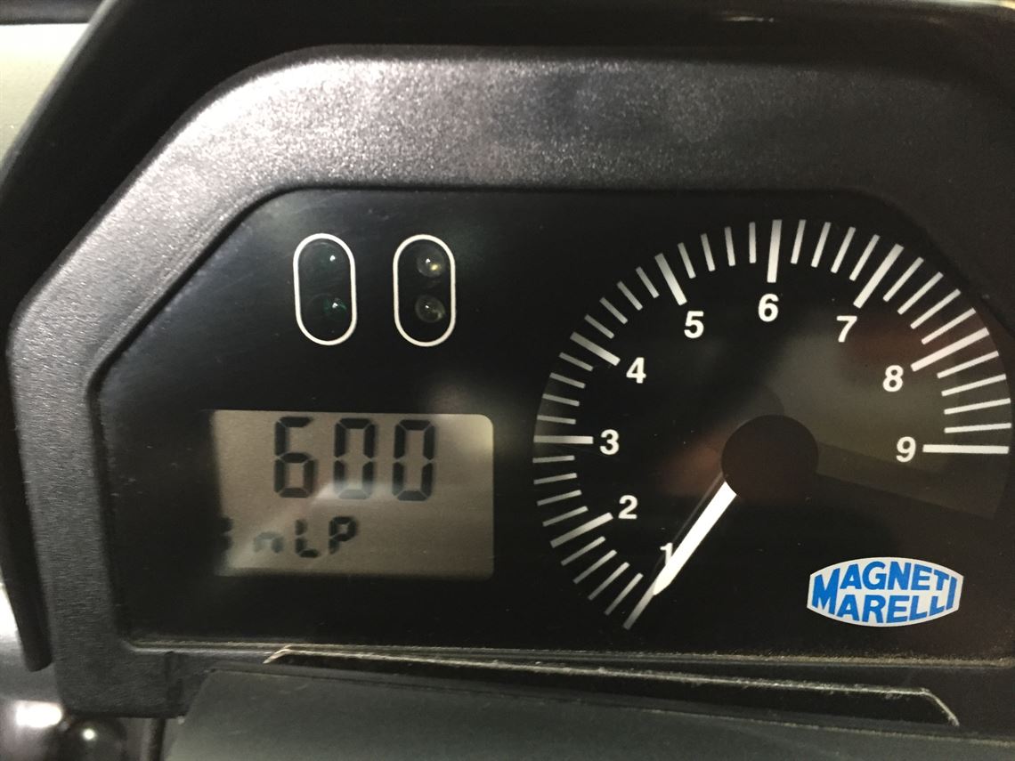 renault-clio-cup-2-racecar-reduced-price