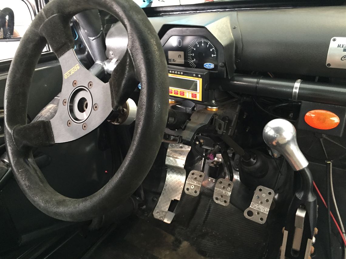 renault-clio-cup-2-racecar-reduced-price