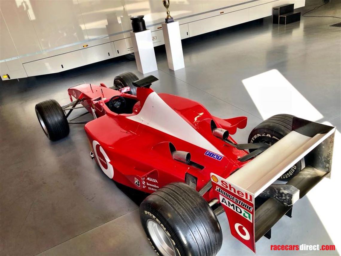 ferrari-f1-f2002-show-car