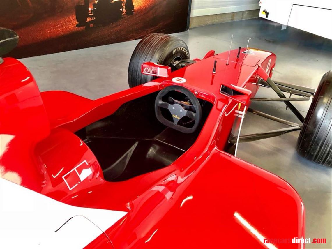 ferrari-f1-f2002-show-car