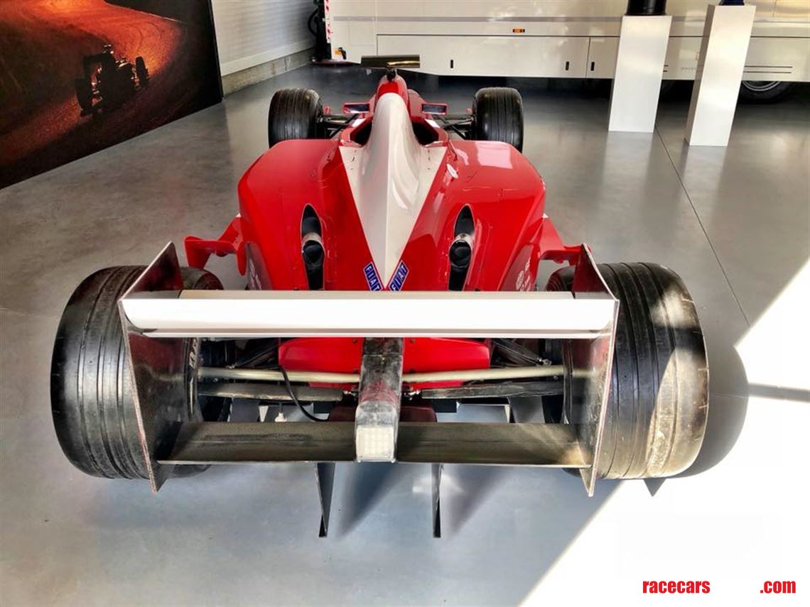 ferrari-f1-f2002-show-car