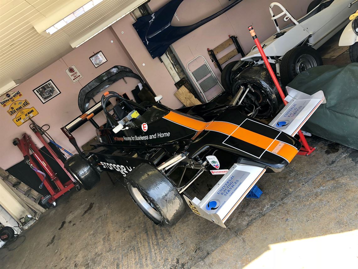 van-diemen-rf-83-formula-ford-2000---ff2000