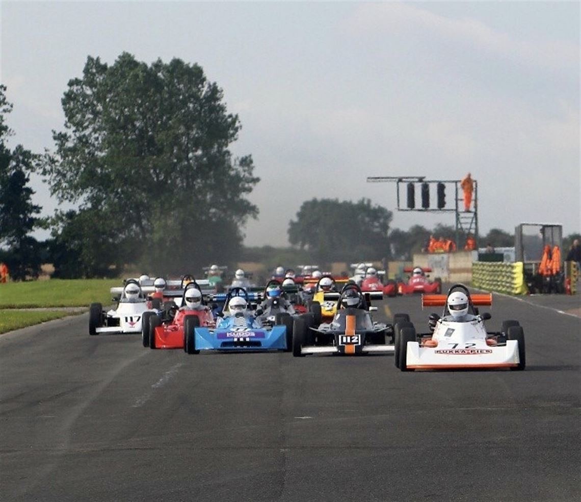 van-diemen-rf-83-formula-ford-2000---ff2000