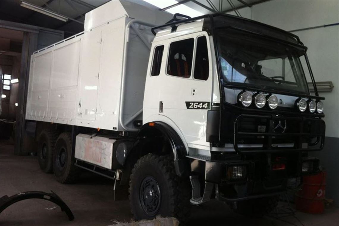 rally-raid-service-truck-6x6-mercedes-ak-2644