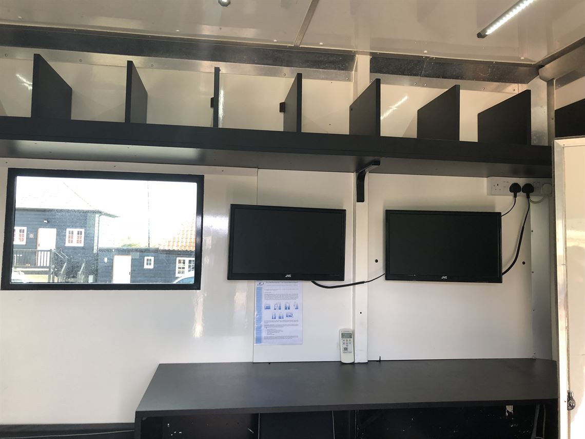 forza-racing-daf-race-truck-with-24m-gatel-aw