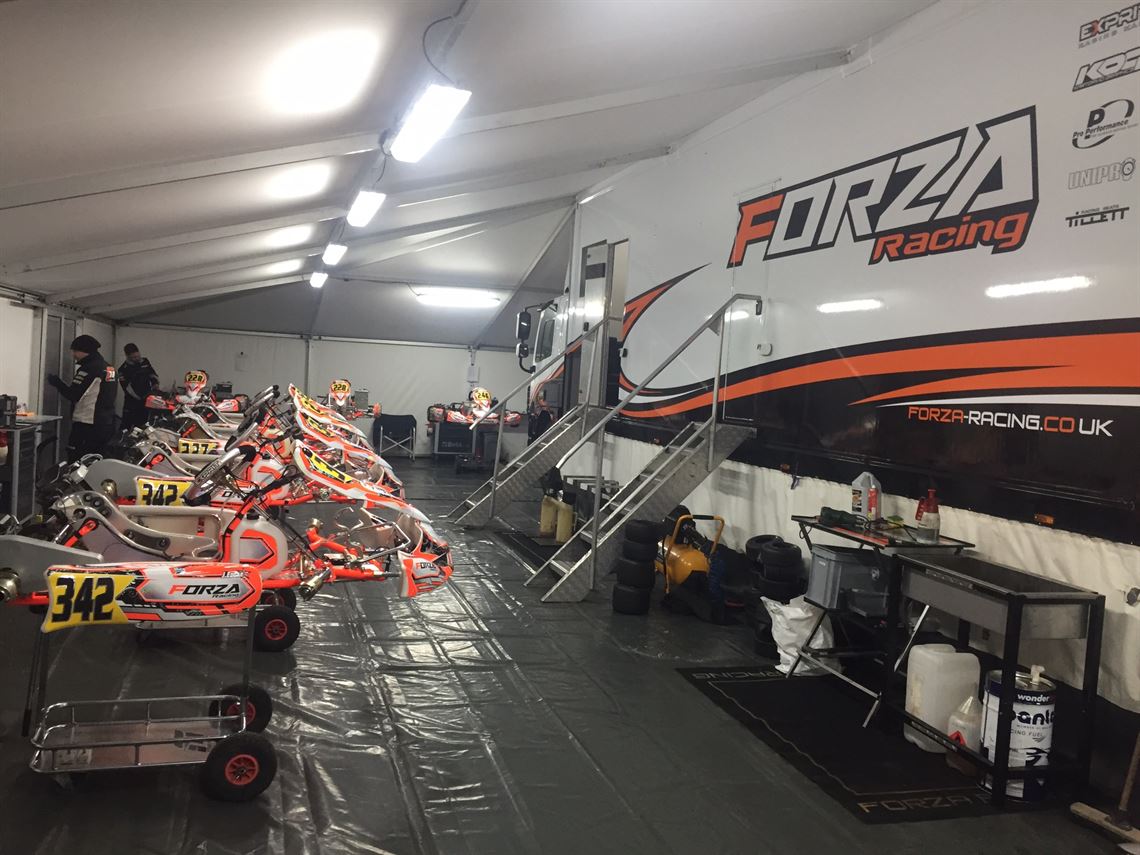 forza-racing-daf-race-truck-with-24m-gatel-aw