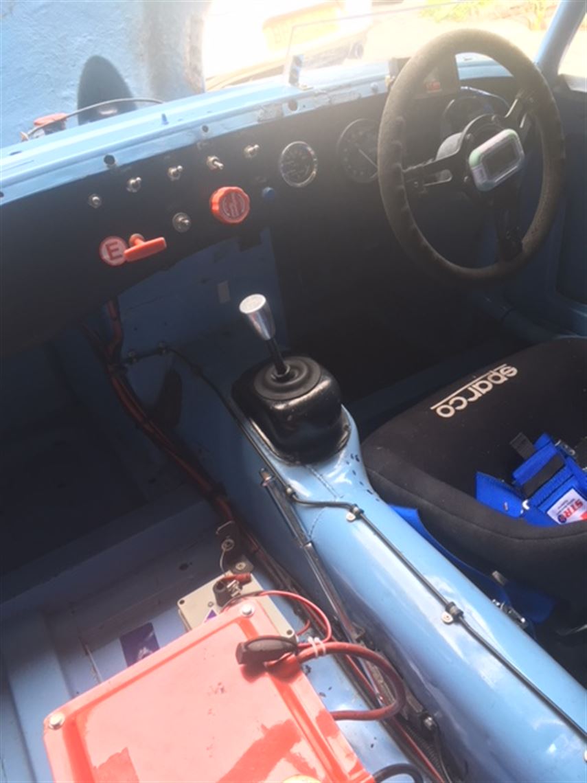 austin-healey-sprite-race-car