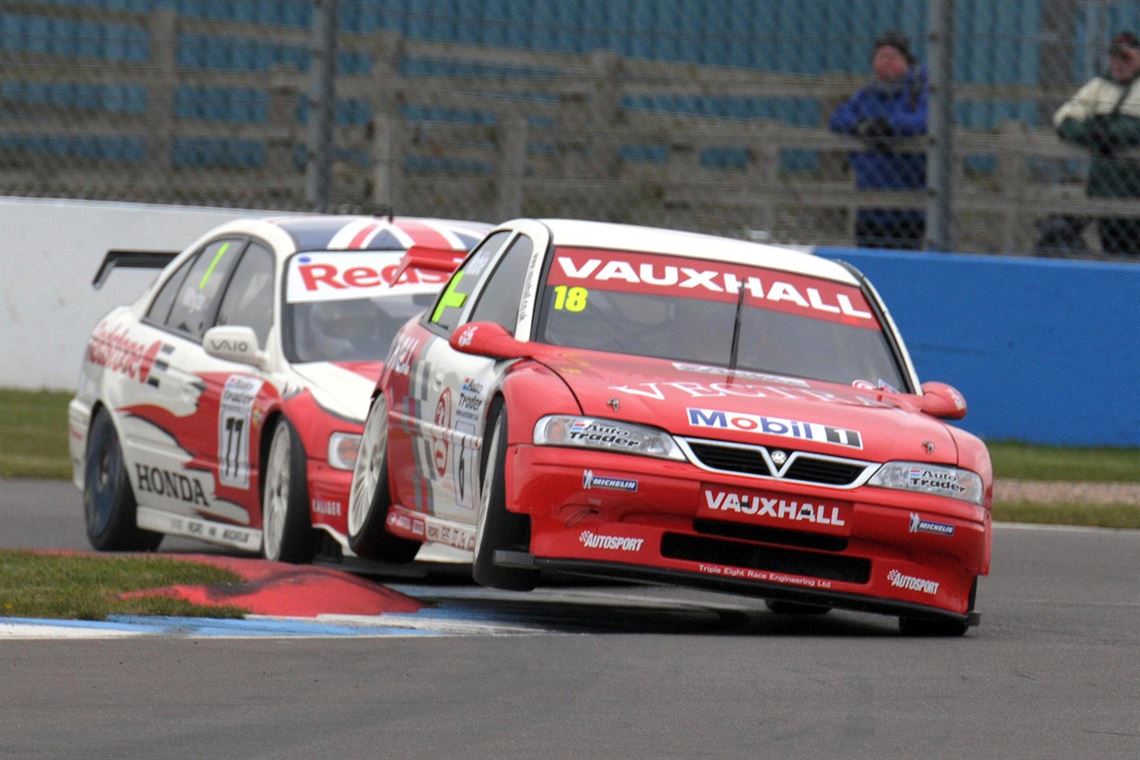 vauxhall-vectra-super-touring-car