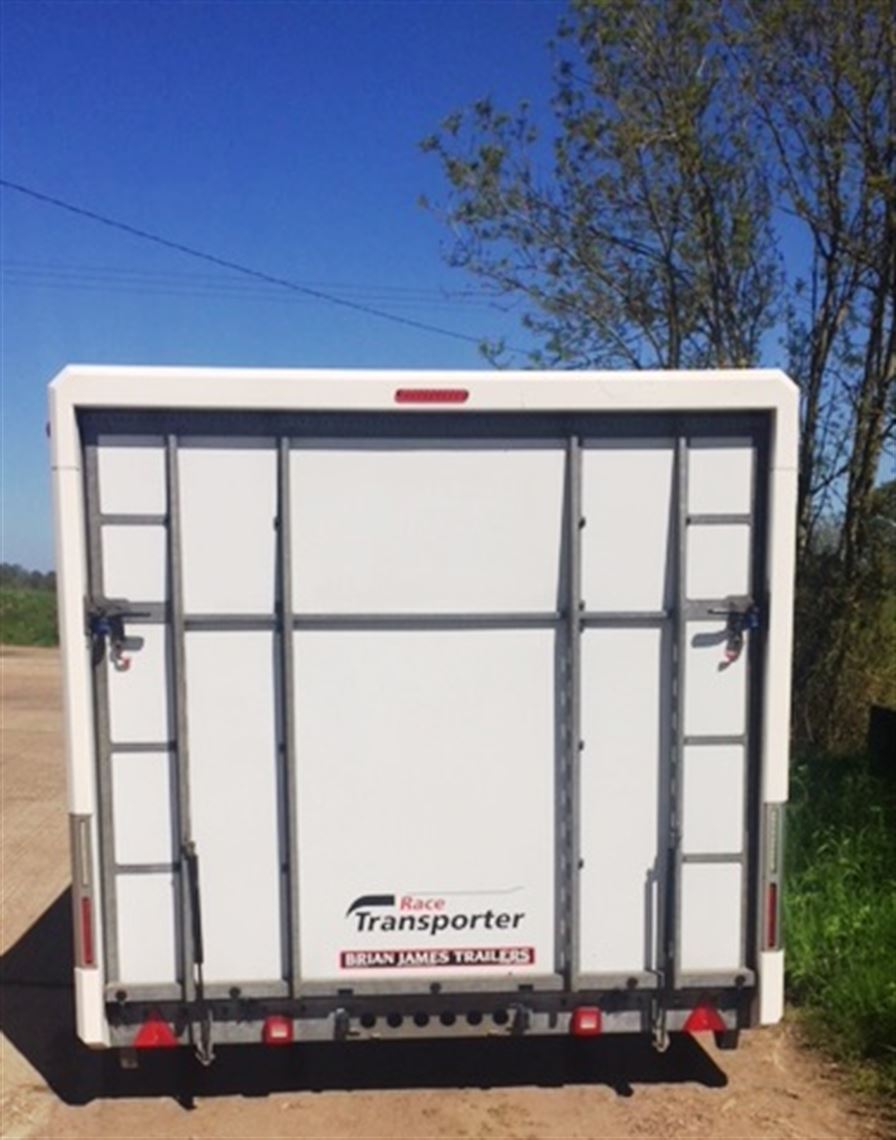 brian-james-race-transporter-5