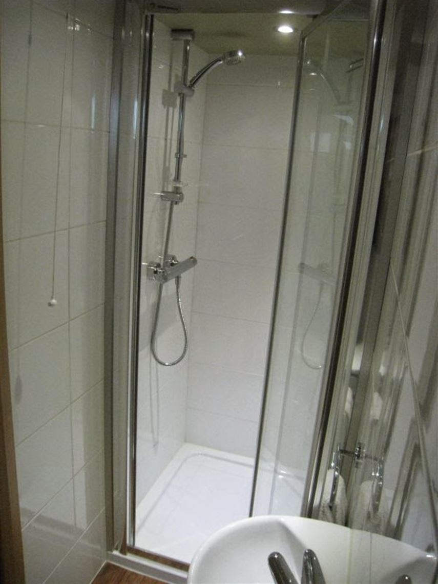 mercedes-actros-2532-racerally-transporter