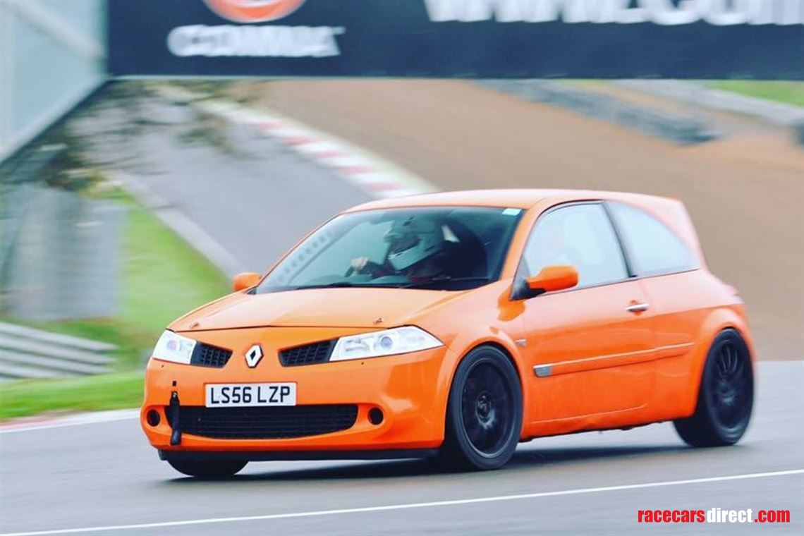 renault-megane-r26