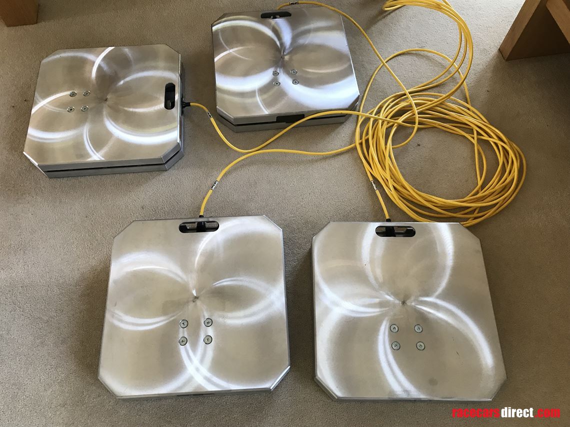 longacre-corner-weight-scale-and-leveller-set