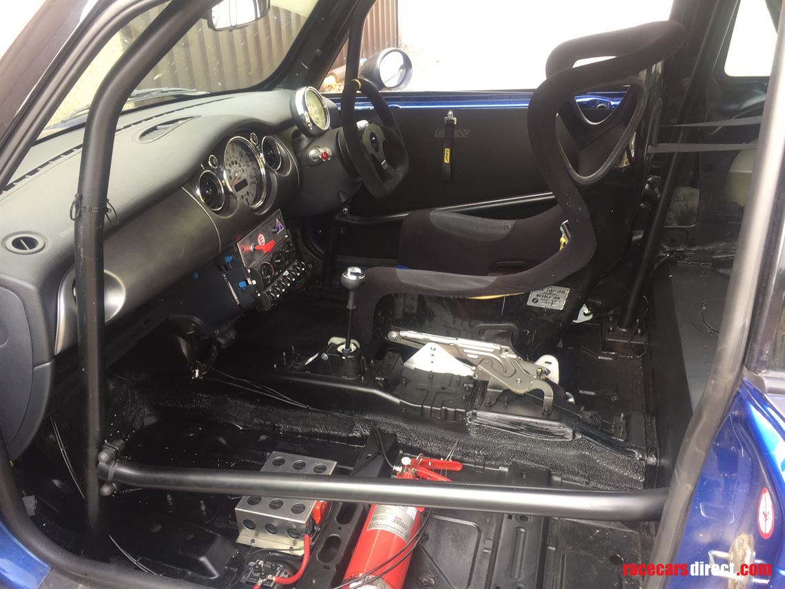 mini-r53-cooper-s-cup-car