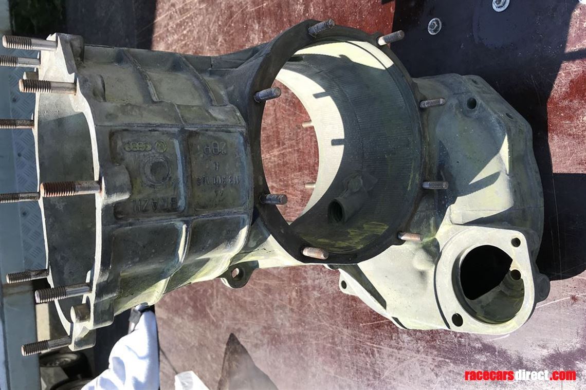 new-hewland-historic-mk8-magnesium-main-case