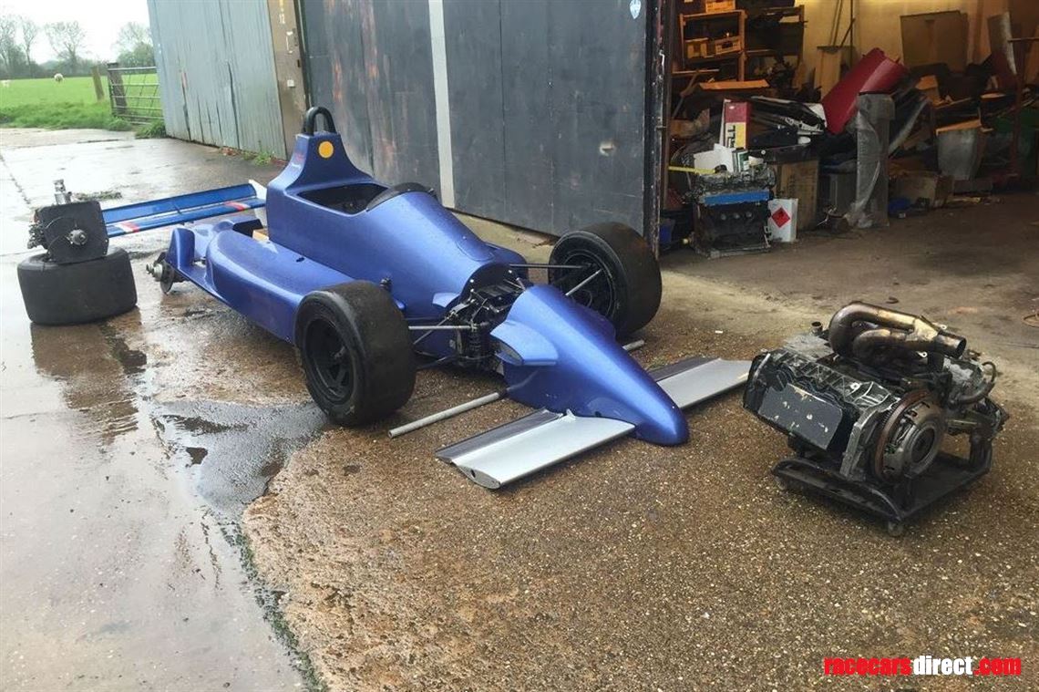 reynard-883-formula-3-car