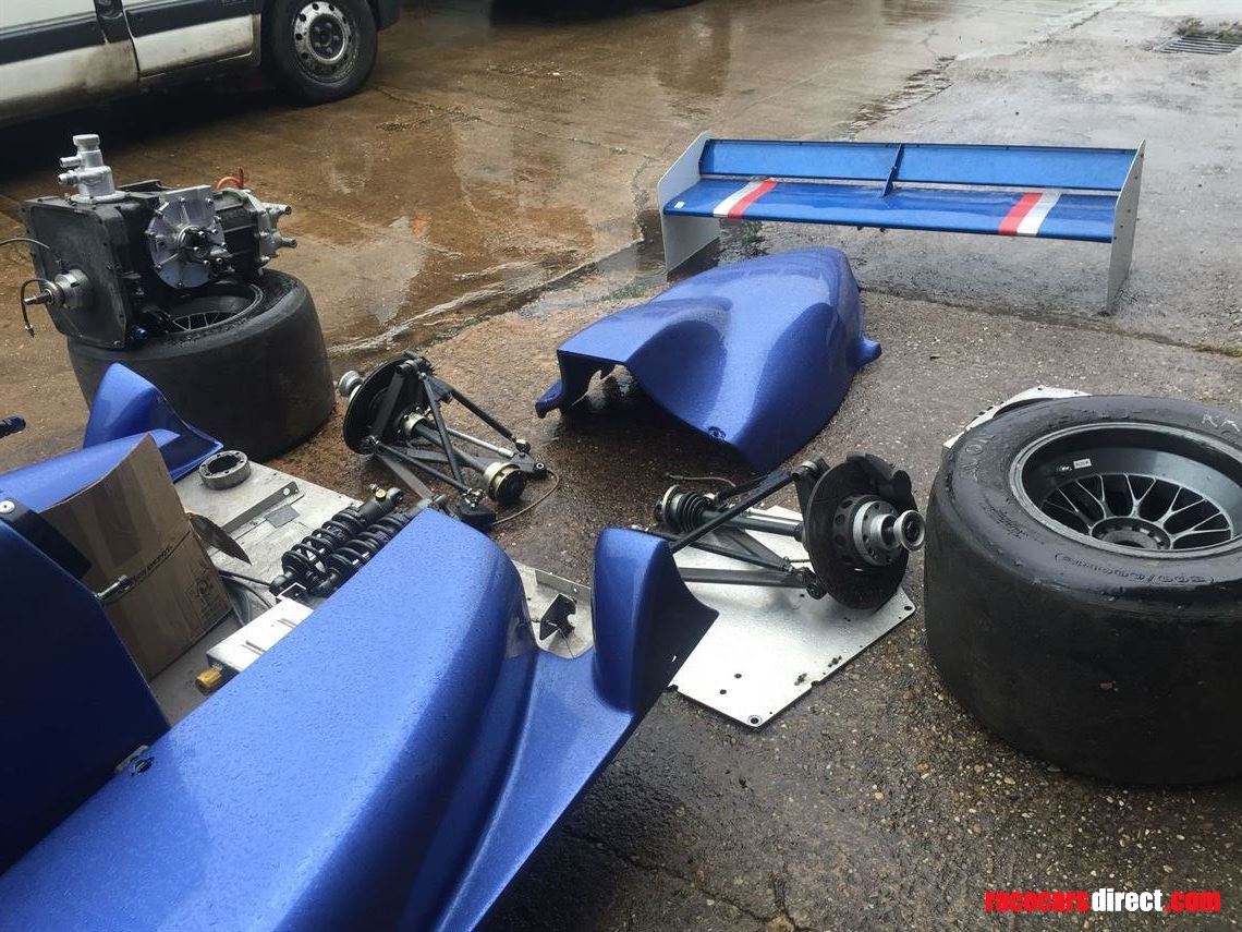 reynard-883-formula-3-car