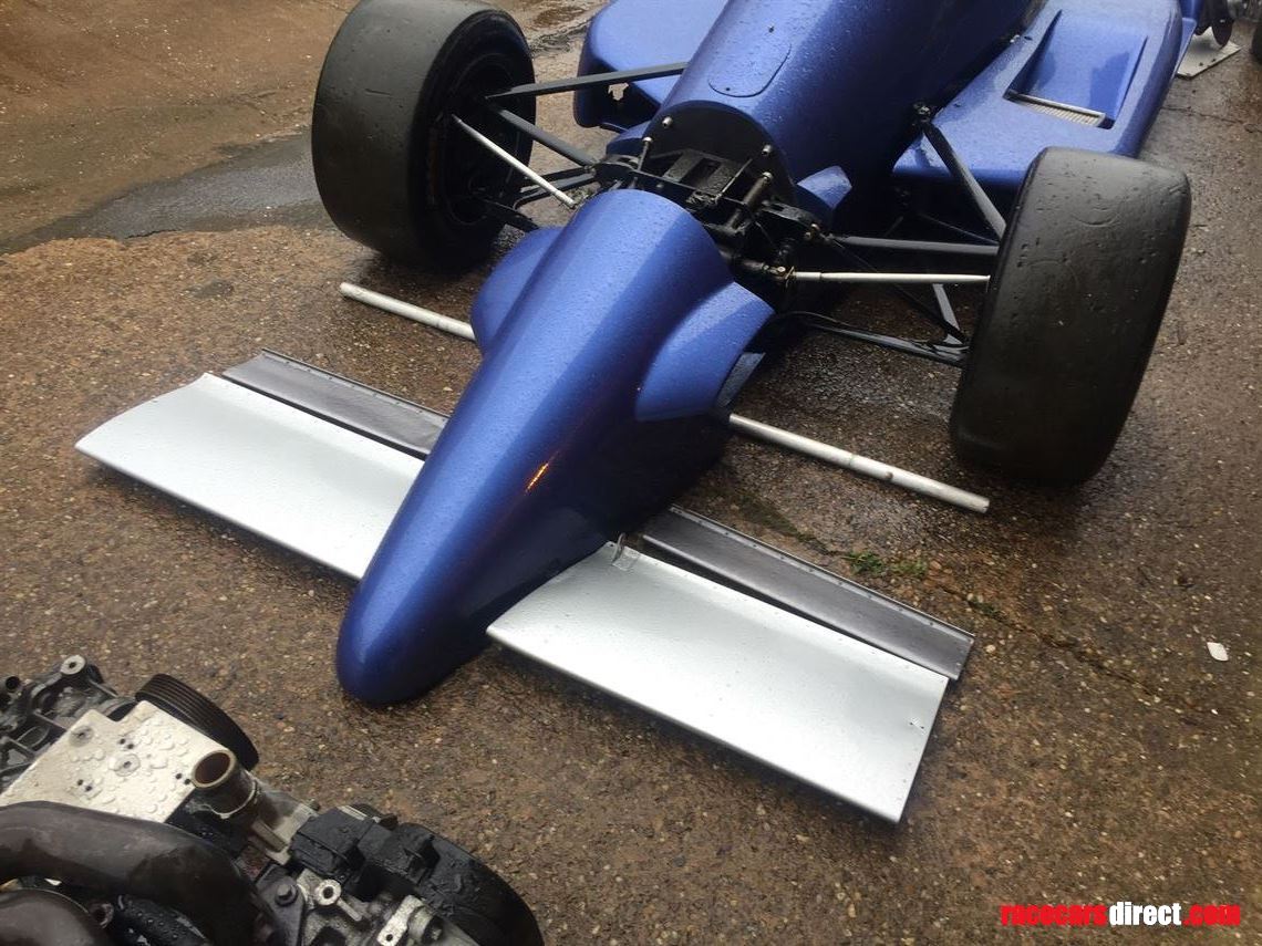 reynard-883-formula-3-car