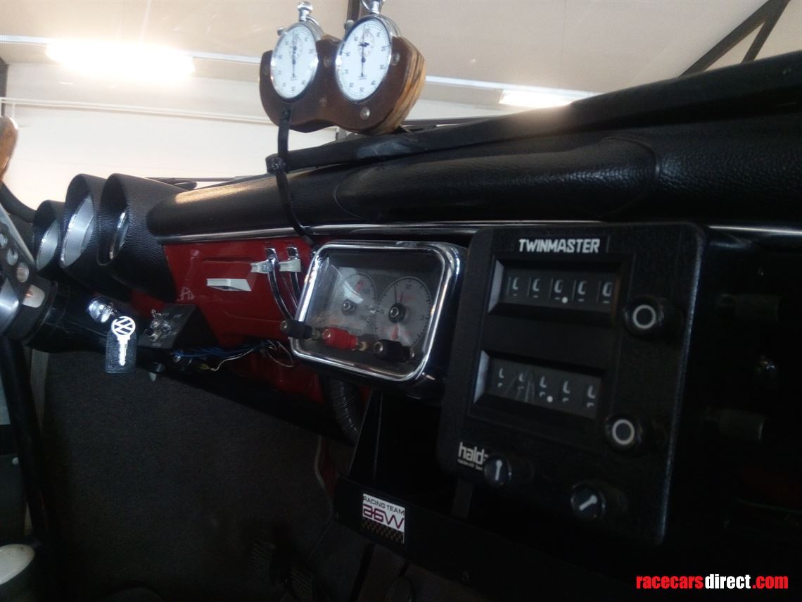 volkswagen-1500s-notchback