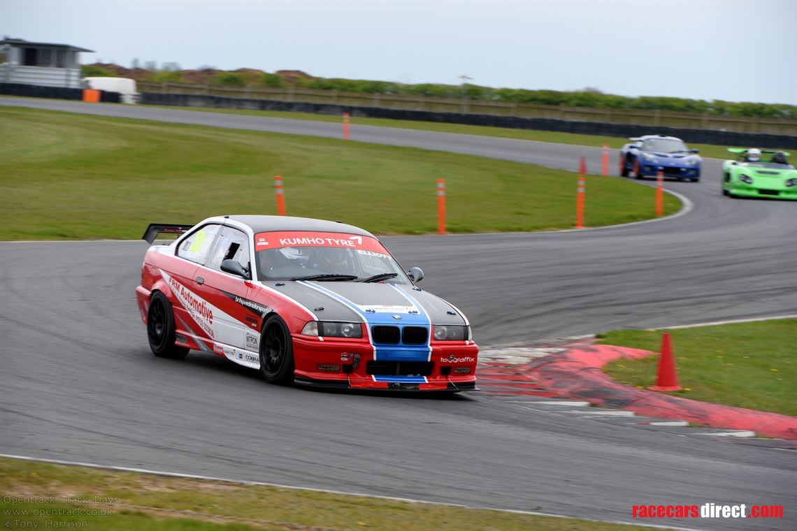bmw-e36-30l-m3-race-car