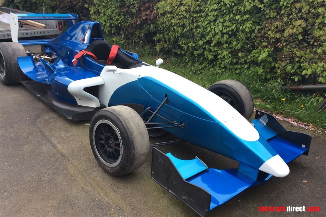 formula-renault-20-tatuus-fr2000