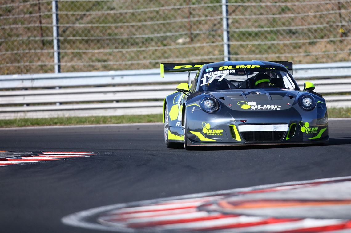 new-price-perfect-condition-porsche-991-gt3r