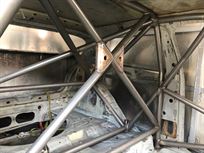 new-vw-polo-mk5-body-with-rollcage