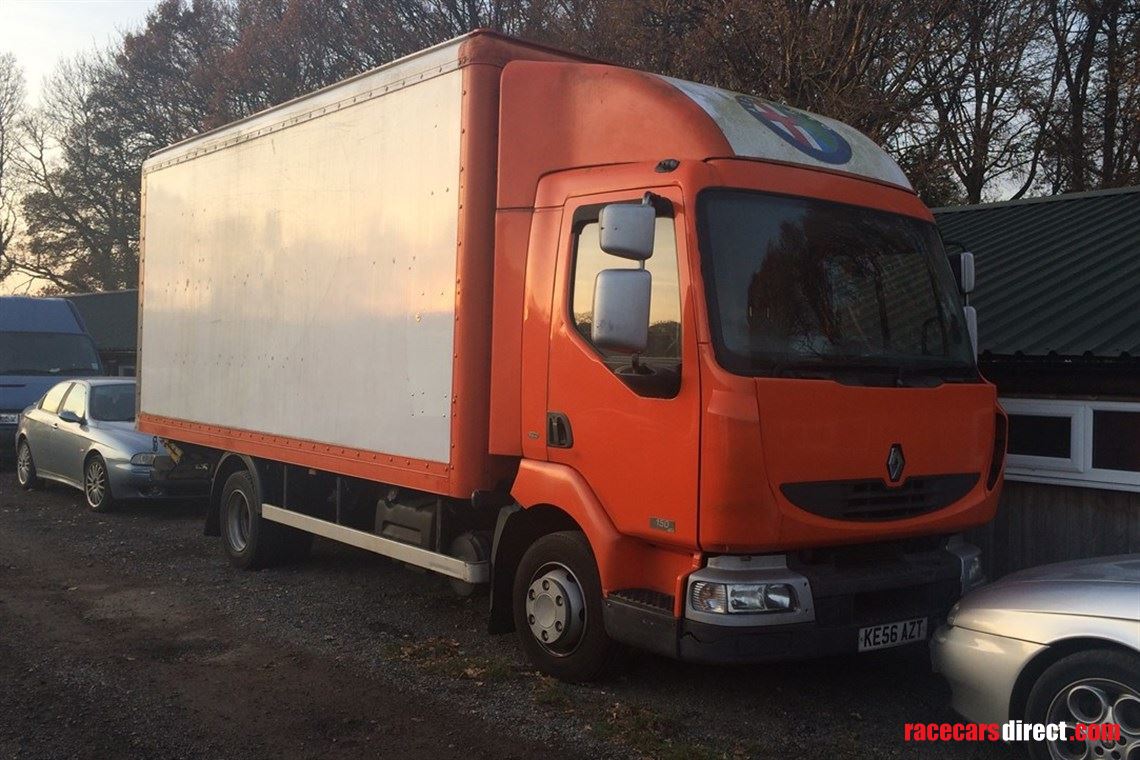 renault-midlum-race-car-transporter