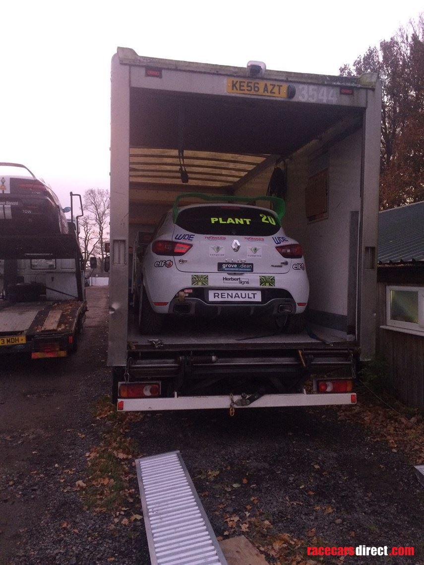 renault-midlum-race-car-transporter