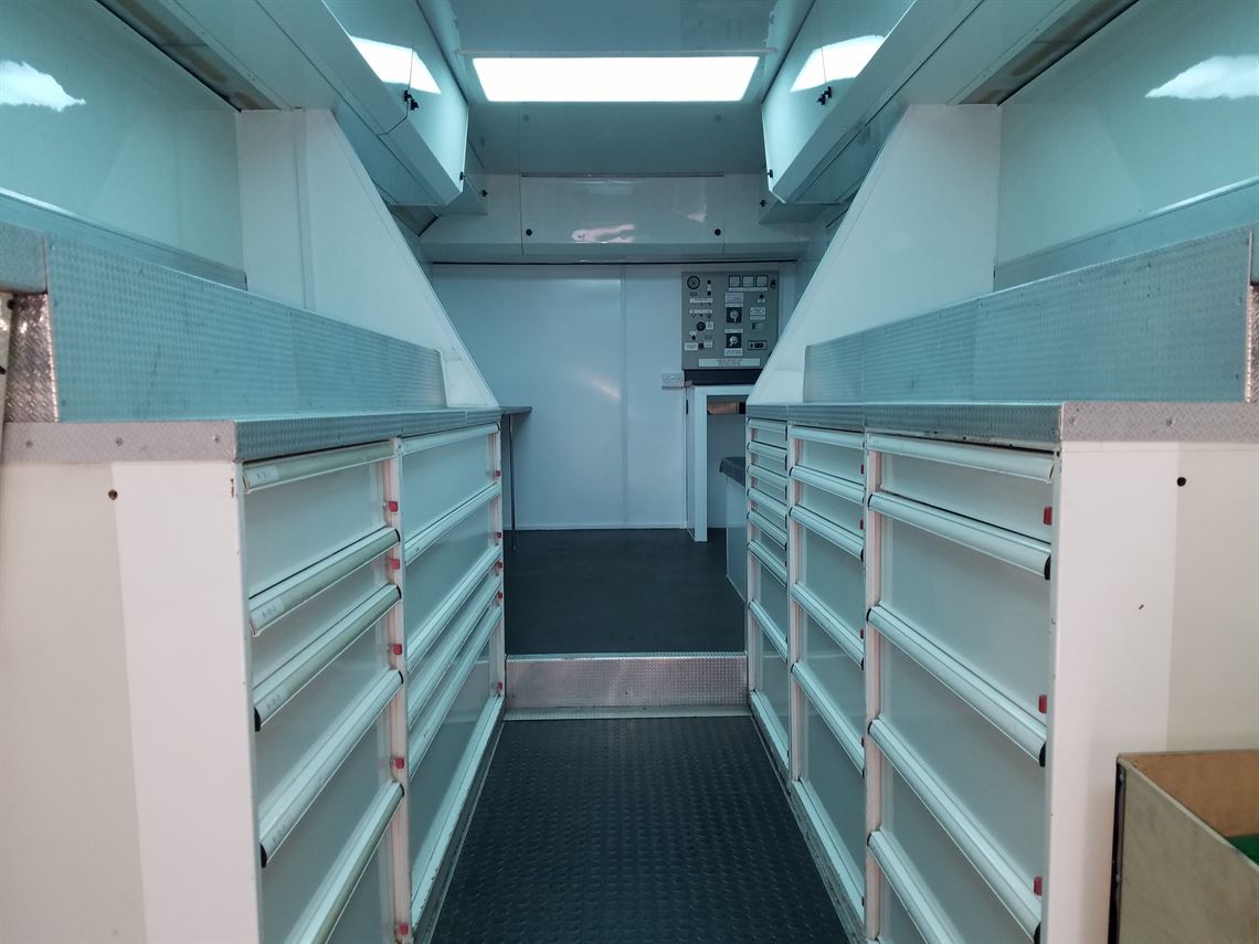 ex-carl-haas-superleague-trailer