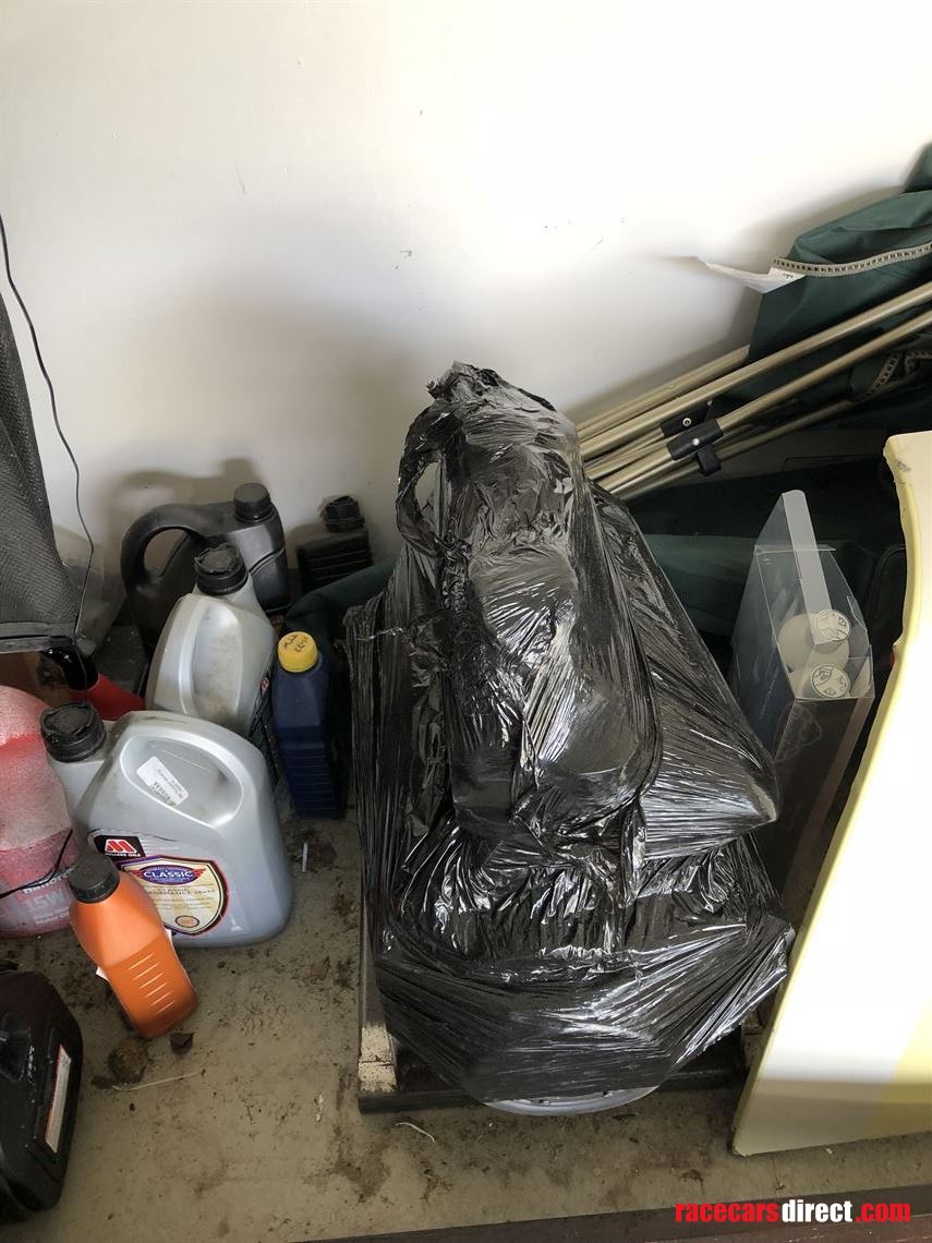 austin-a35-academy-race-car-peanut