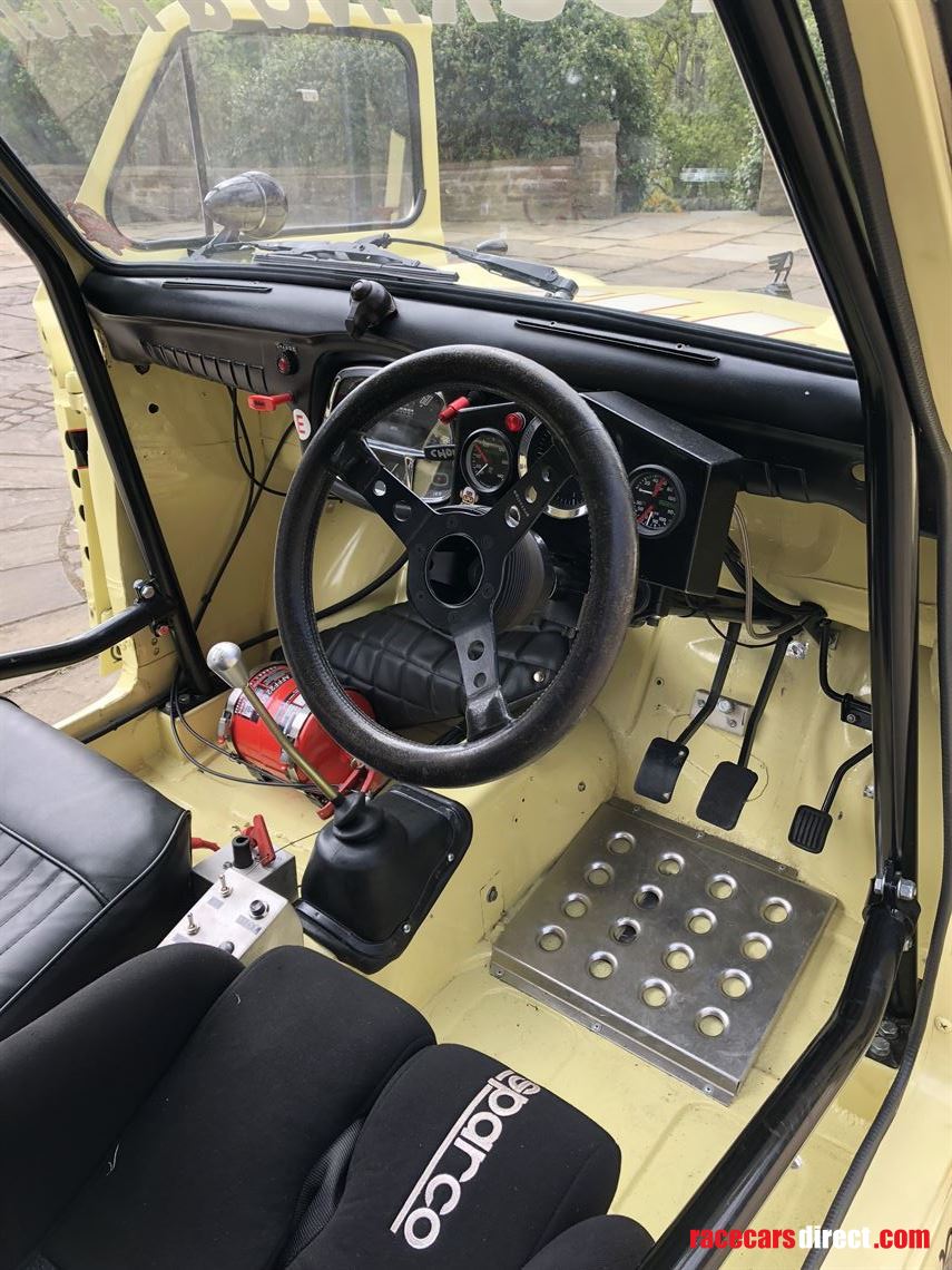 austin-a35-academy-race-car-peanut