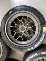 motegi-lightweight-wheels-porsche-997-gt3-cup