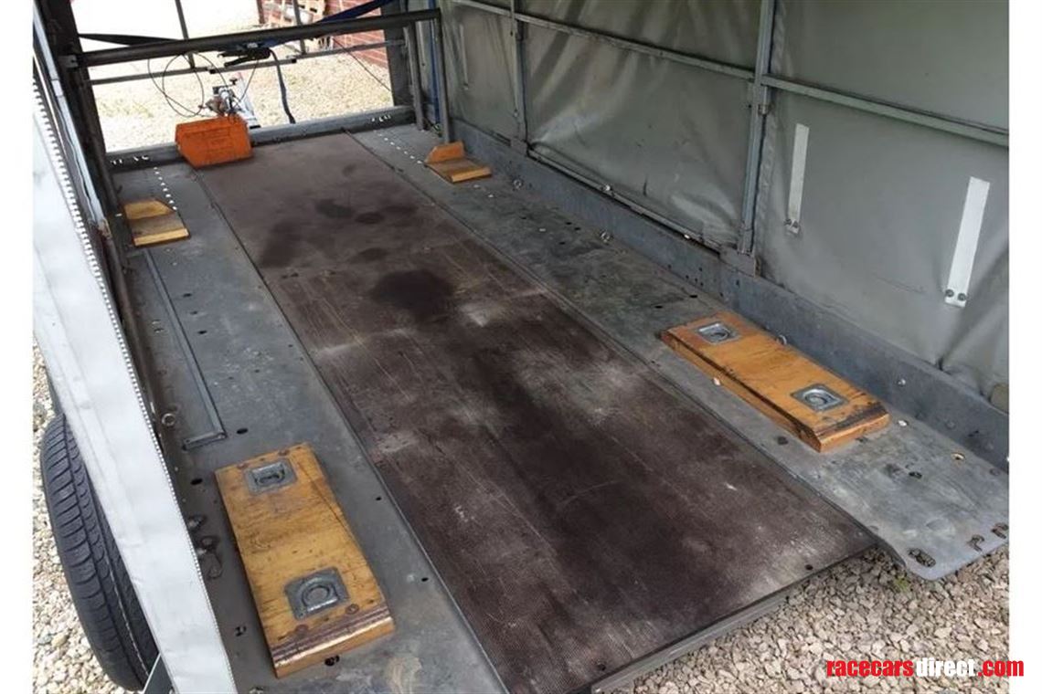 brian-james-trailer-covered-trailer