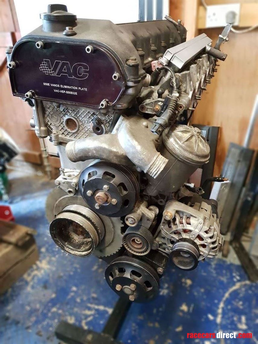 bmw-s50b32-race-engine