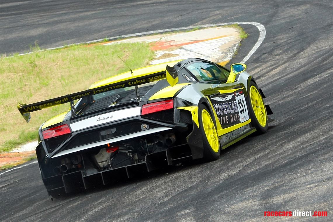 lamborghini-super-trofeo-reduced