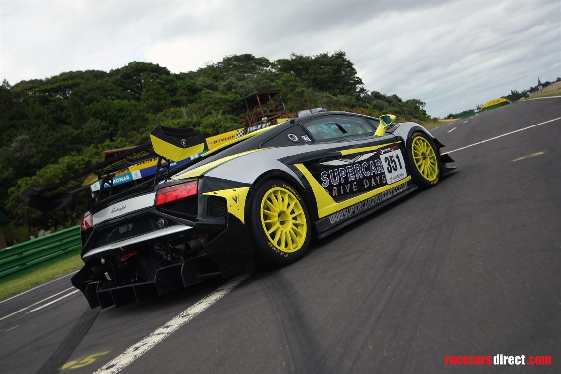 lamborghini-super-trofeo-reduced