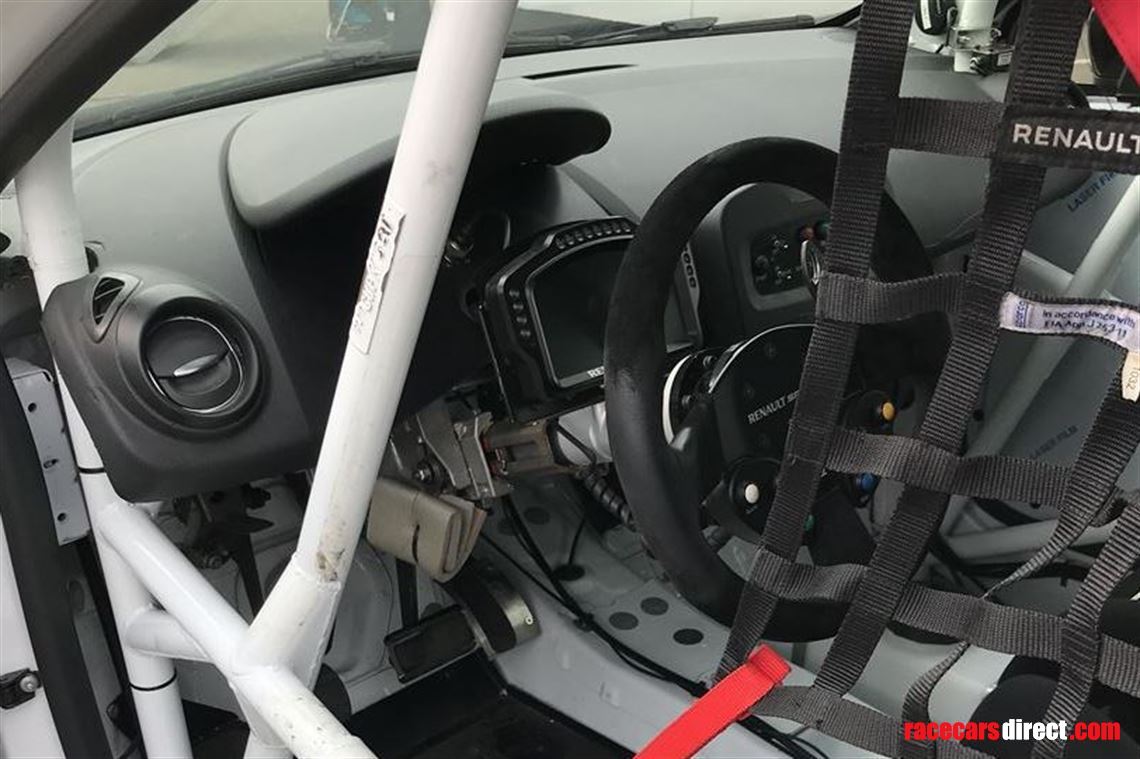 renault-clio-cup-car