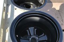 chevron-magnesium-wheels