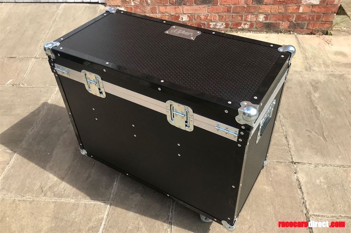jerry-can-fuel-transport-flight-case