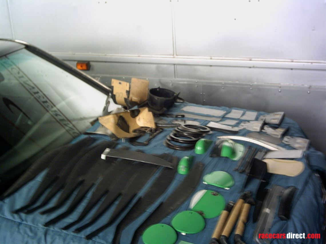 benneton-f1-89b-spares-package