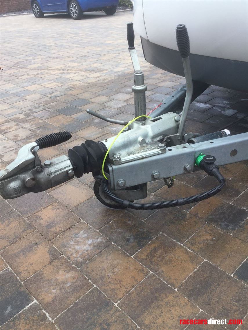 woodford-rl2000-race-trailer