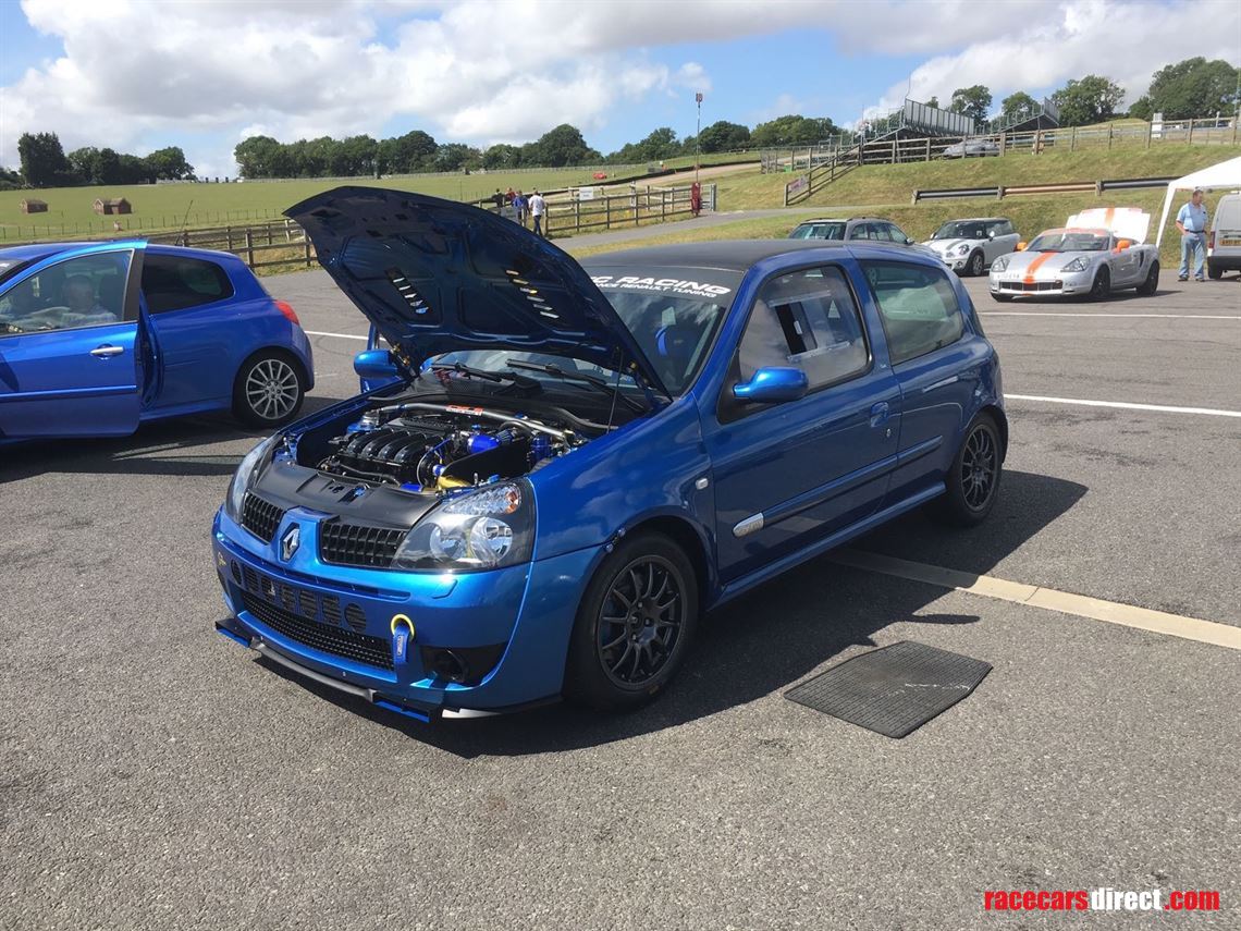 supercharged-clio-cup-track-day-car