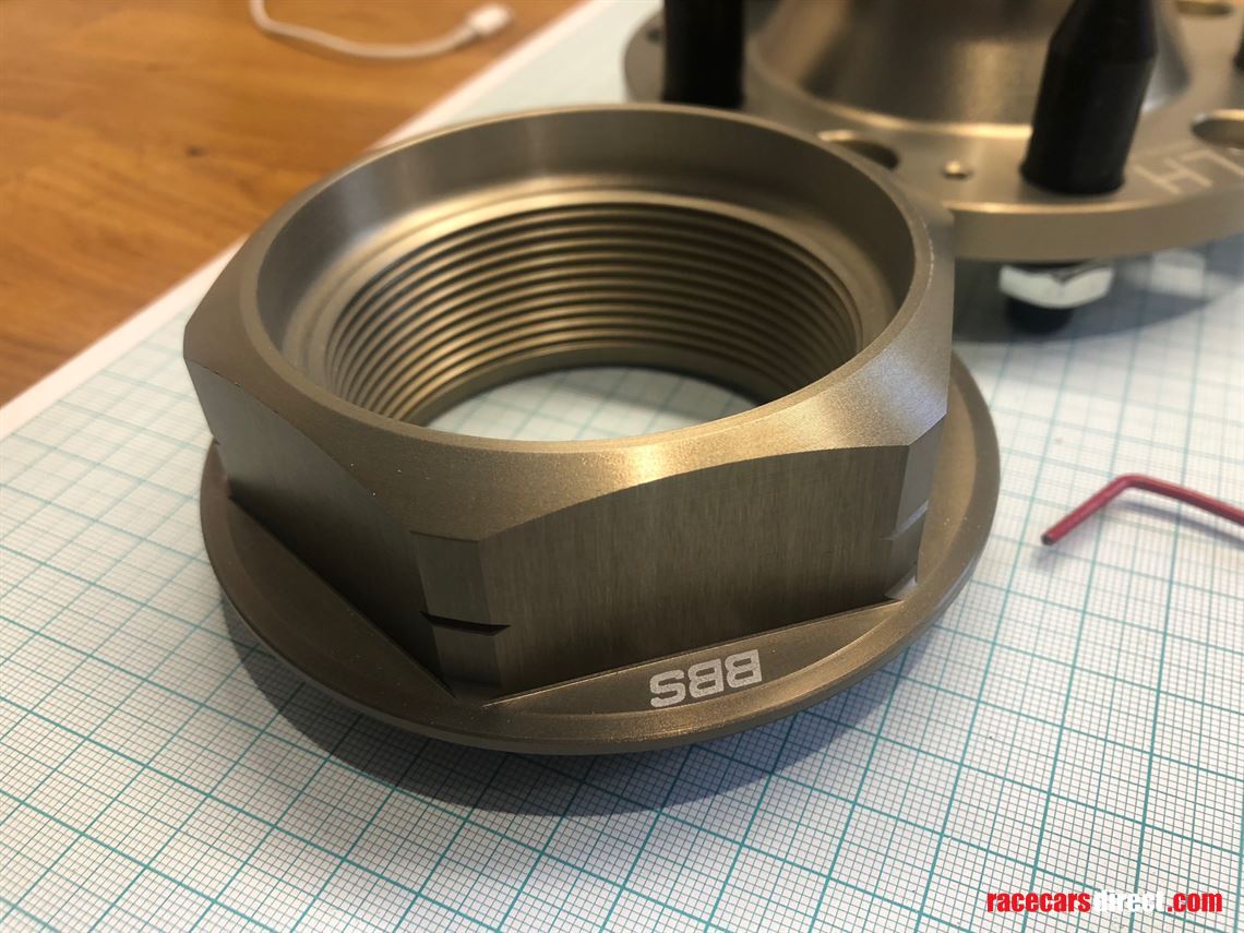 bmw-e30-m3-group-center-lock-hub-adaptors