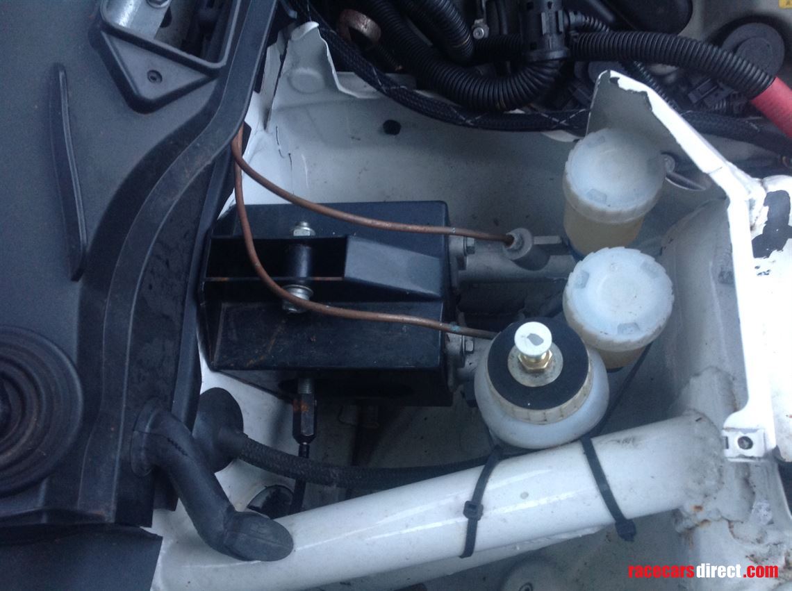 bmw-1-series-e87-v8-s65