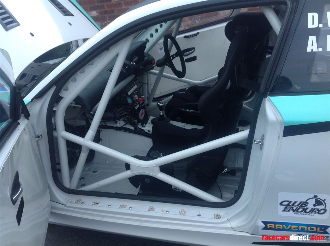 bmw-1-series-e87-v8-s65