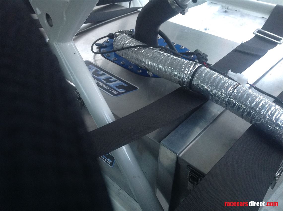 bmw-1-series-e87-v8-s65