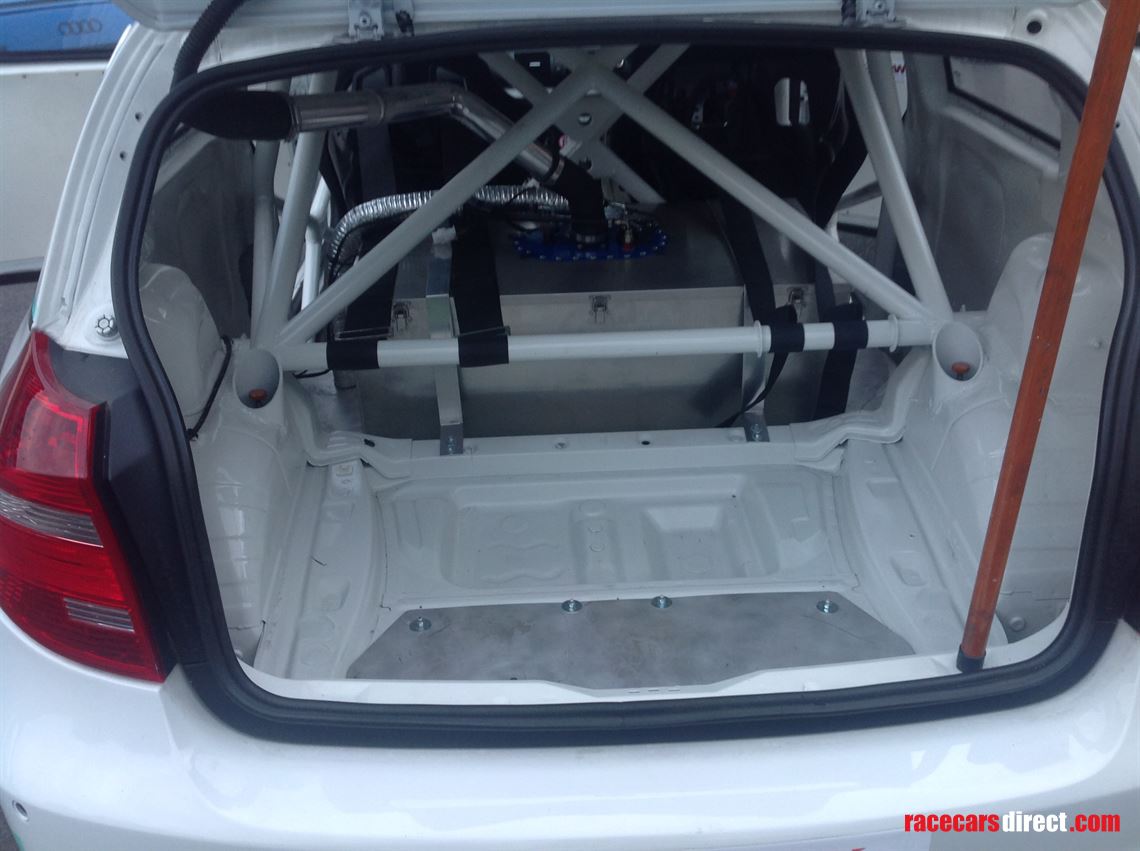 bmw-1-series-e87-v8-s65