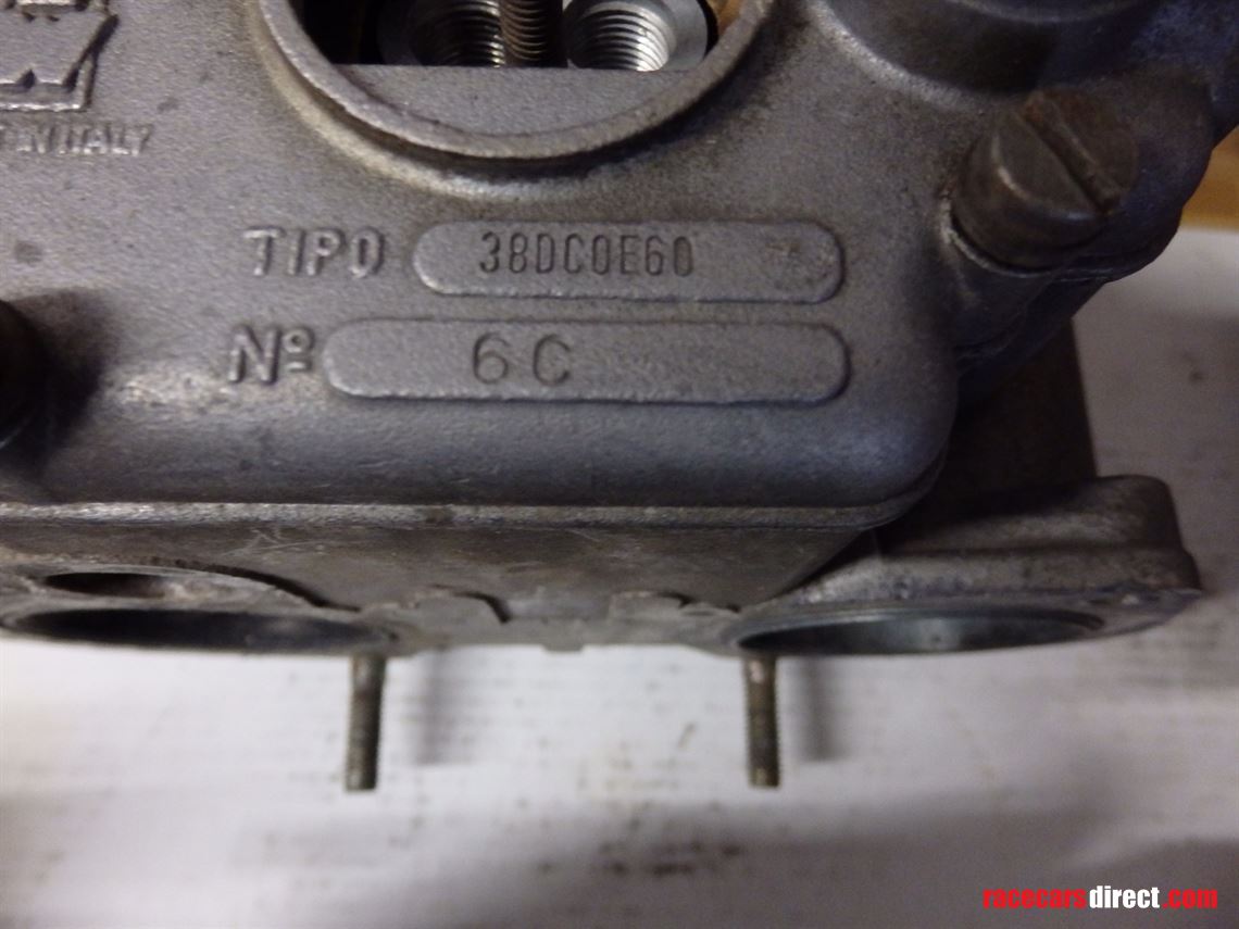 ferrai-365-gtc4-carbs