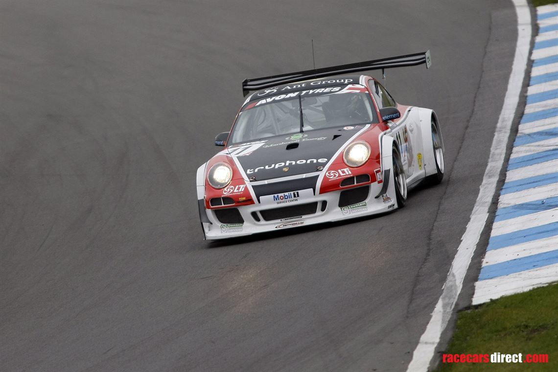 2012-porsche-997-gt3r
