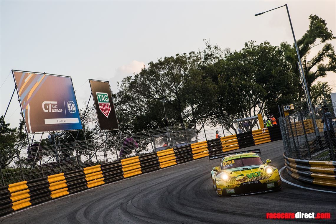 porsche-911-gt3-r-2018-evo